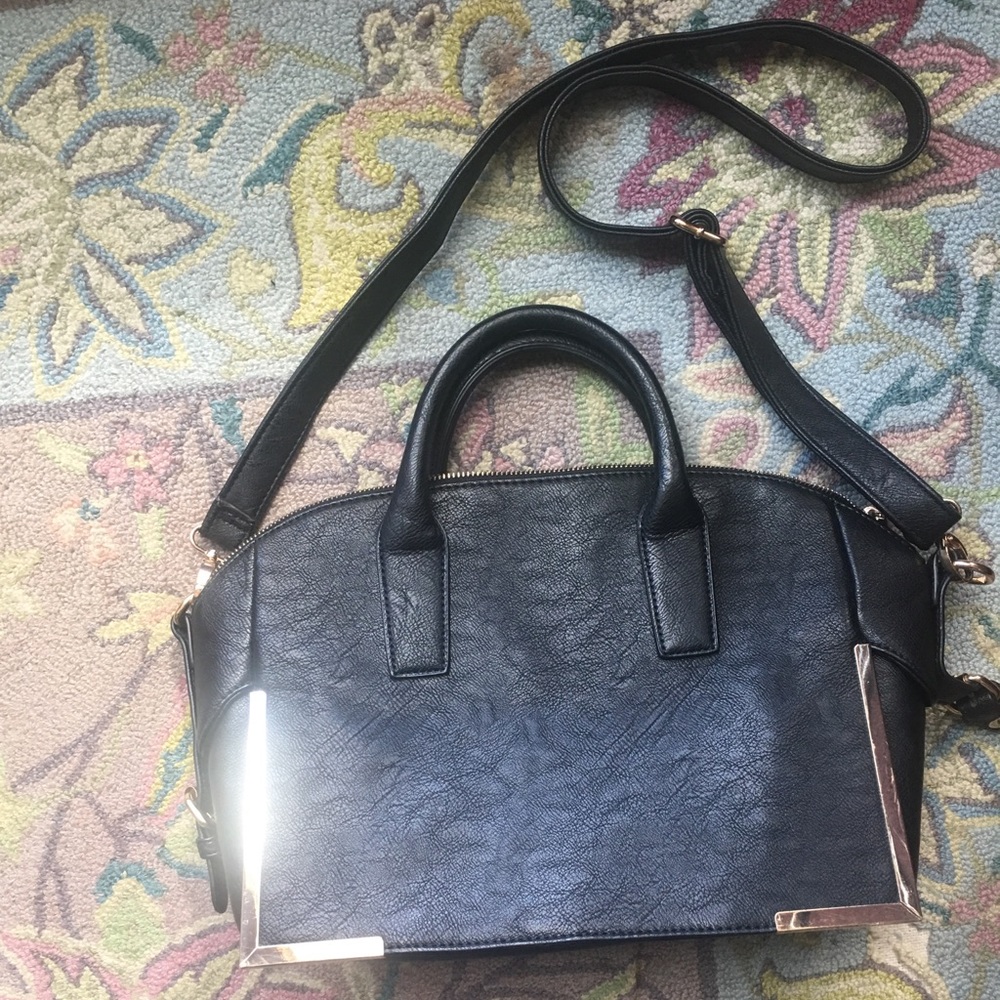 Perfect Black On-the-go Handbag and Tote